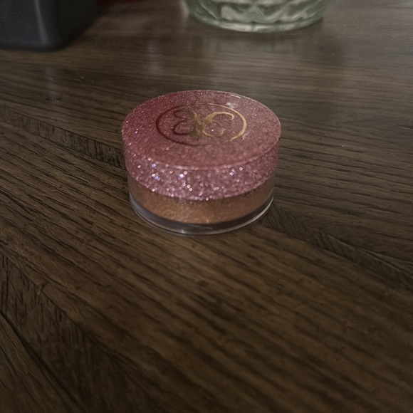 Anastasia loose highlighter ✨❤️✨ - Picture 2 of 4
